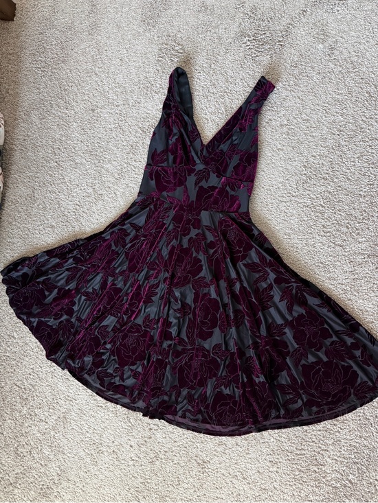 Eva Rose Dresses & Skirts - Gorgeous Eva Rose swing dress from Unique Vintage